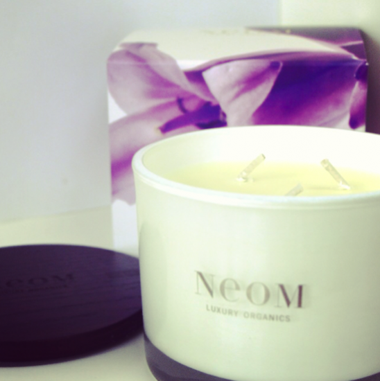 neom bluebell candle review