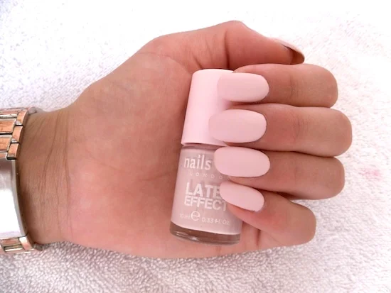 nail art latex nail look