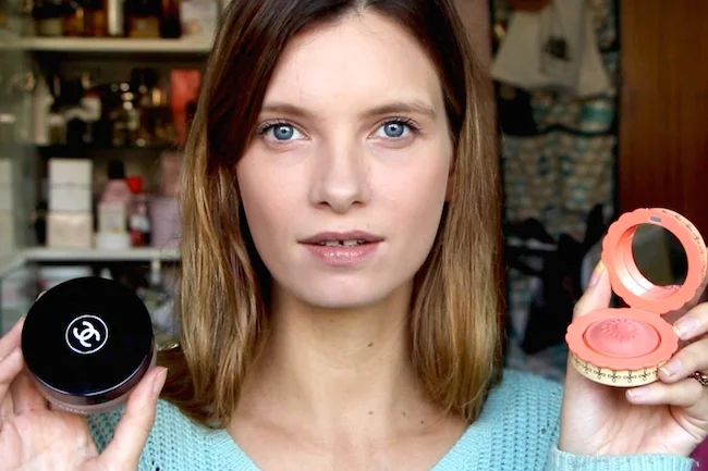 Review: Chanel’s Vitalumière Loose Powder Foundation