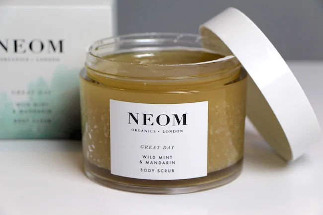 NEOM Great Day Body Scrub Review