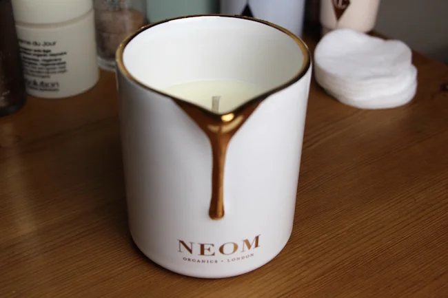 neom intensive skin treatment candle