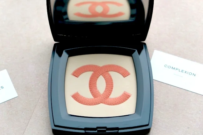 Chanel Infiniment Illuminating Powder