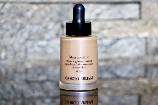 Armani Maestro Glow Foundation