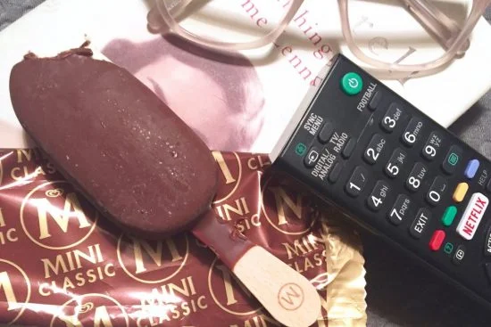 mini magnum and netflix