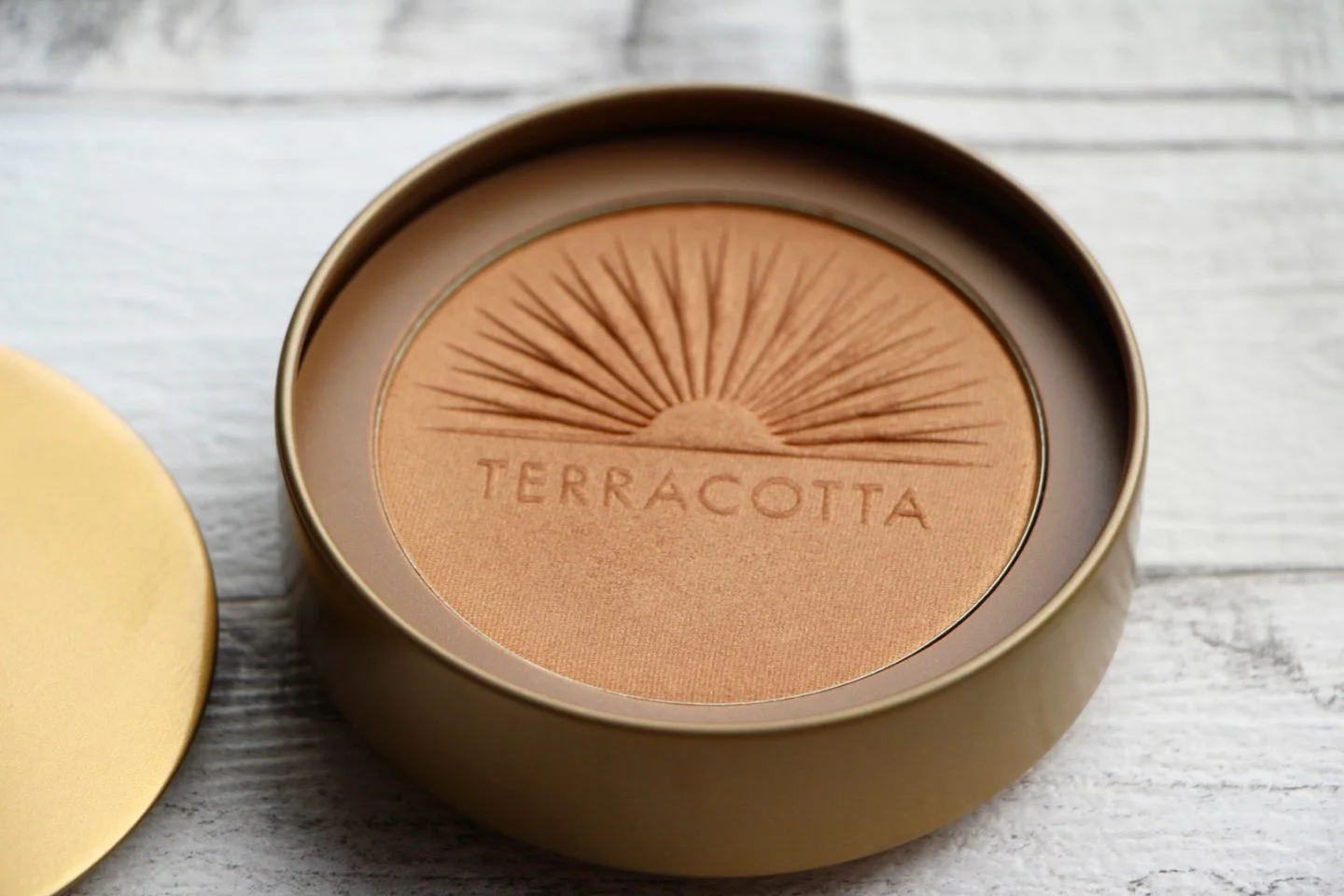 GUERLAIN Terracotta Collector Ultra-Shine Bronzing Powder