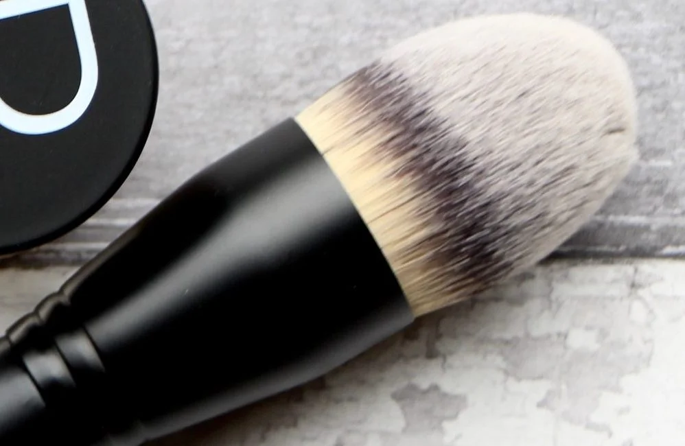 Rodial: The Airbrush Foundation Brush