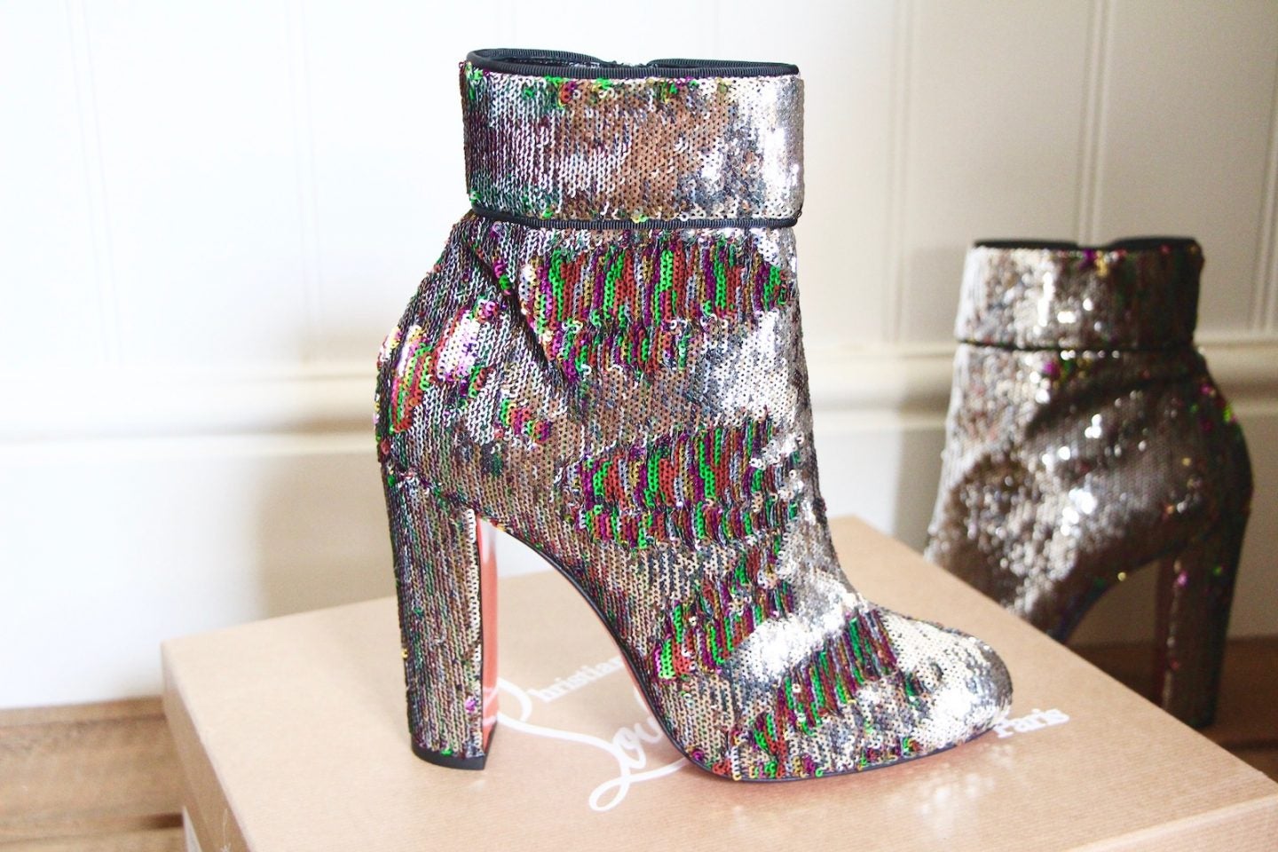 Christian louboutin hotsell moulamax sequin