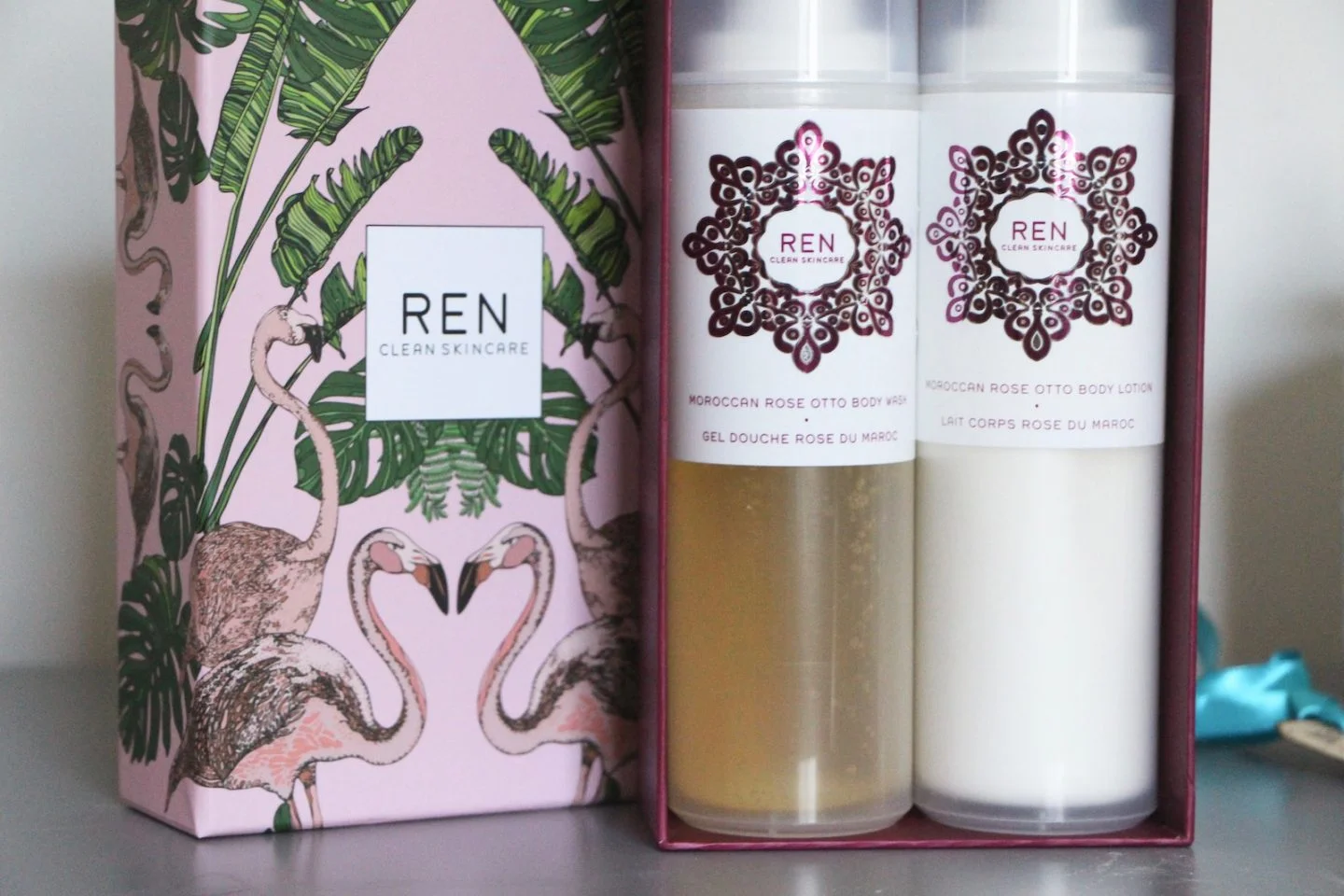 REN silken favours gift set