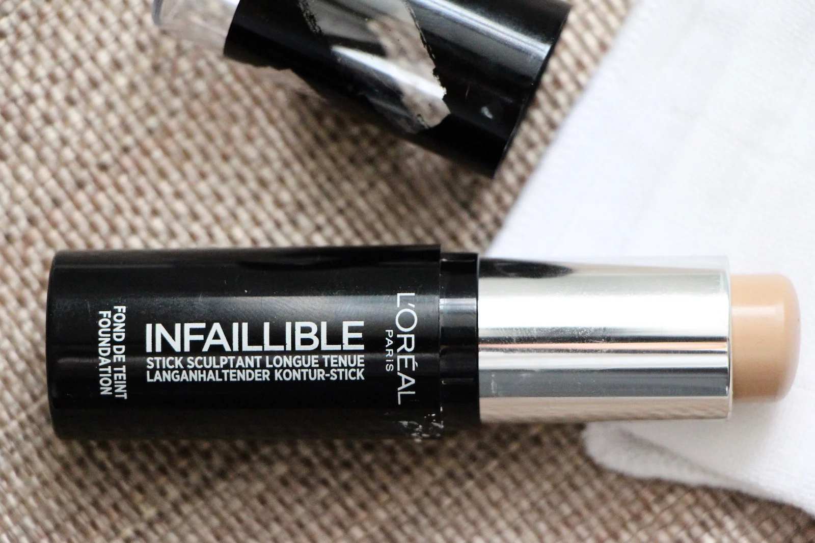 Foundation Review: L’Oreal Paris Infallible Shaping Stick