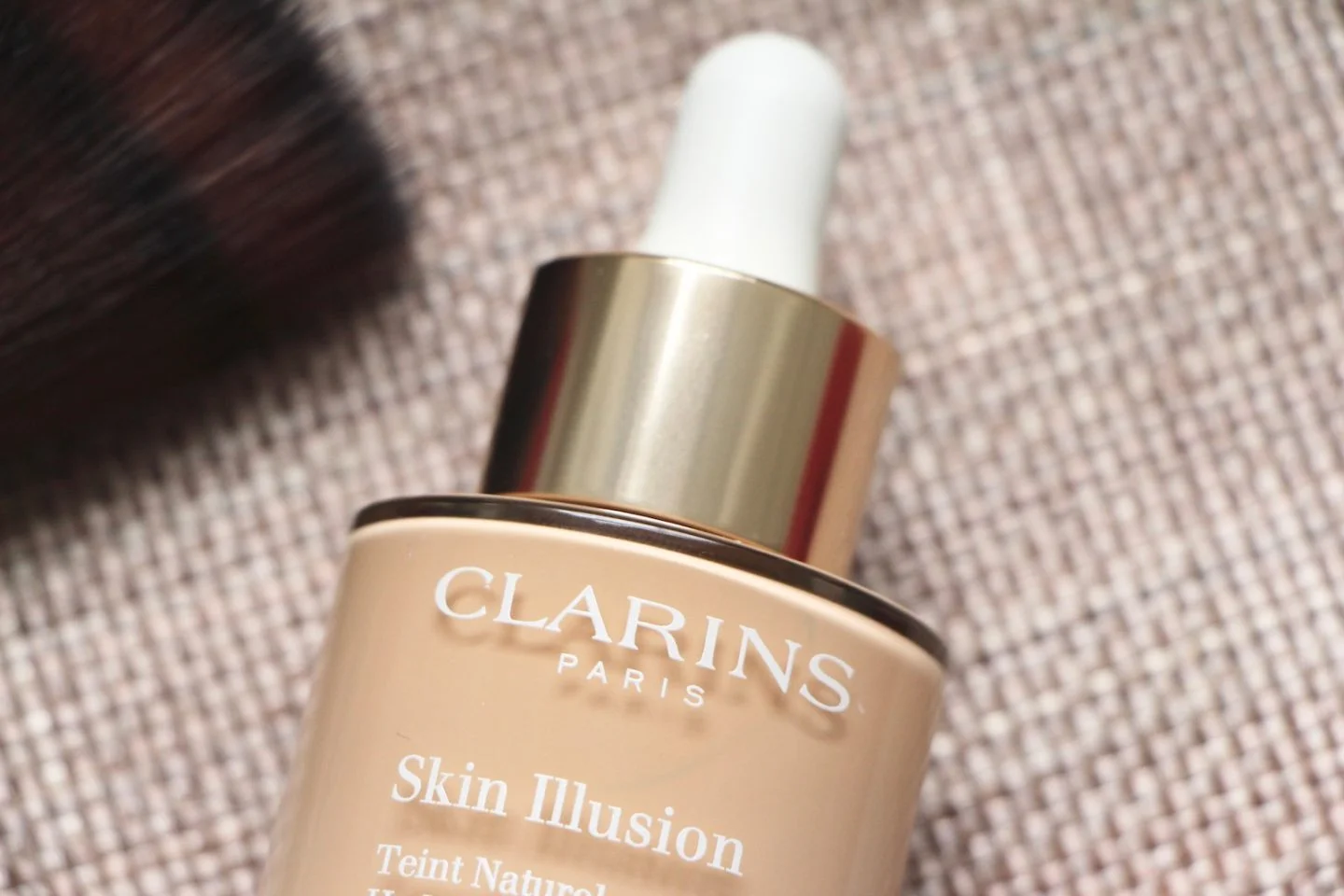 Clarins Skin Illusion foundation review
