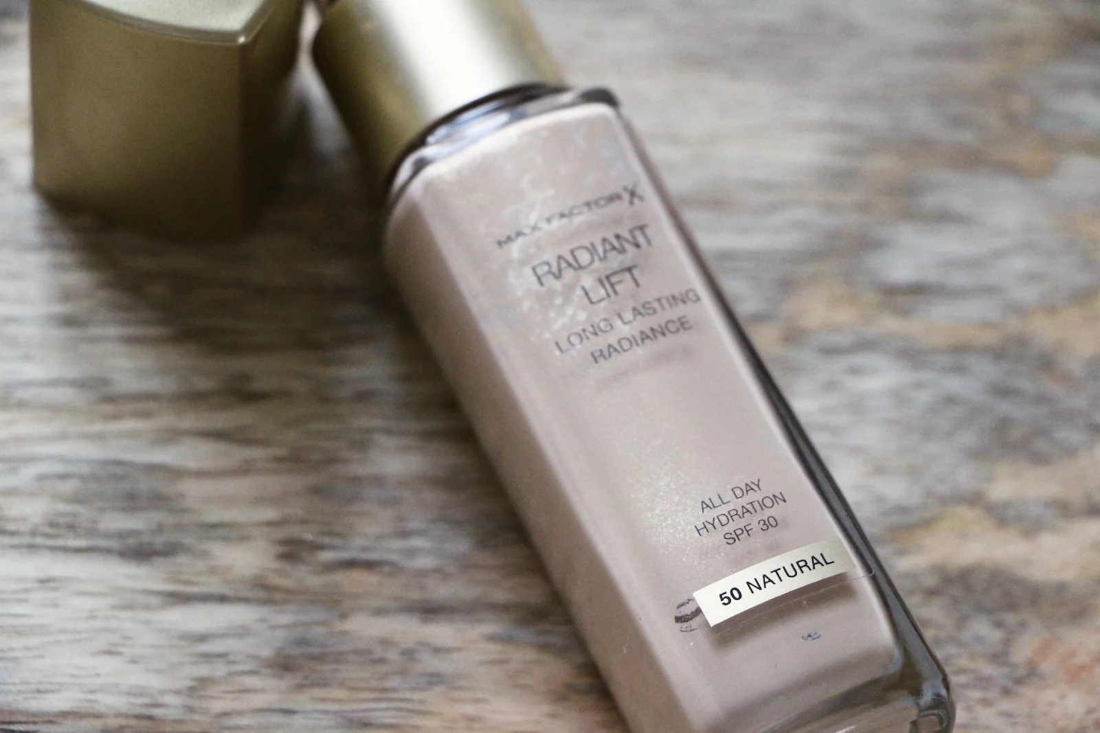 Max Factor Radiant Lift foundation review